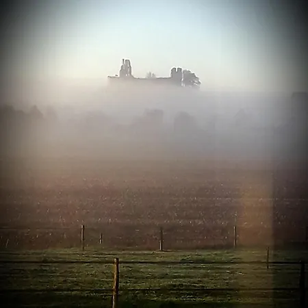 Chez Annie Bed & Breakfast Saint-Martin-de-Gurçon