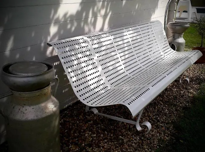 Chez Annie Bed & Breakfast 3*