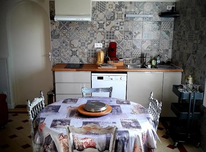 Chez Annie Bed & Breakfast Saint-Martin-de-Gurçon